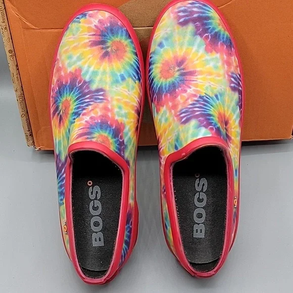 NIB Bogs Patch Clog Tie Dye size 7 - Picture 2 of 7